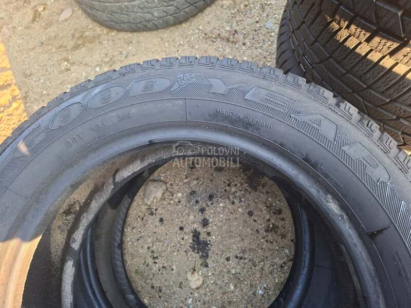 Goodyear 195/60 R16 Zimska