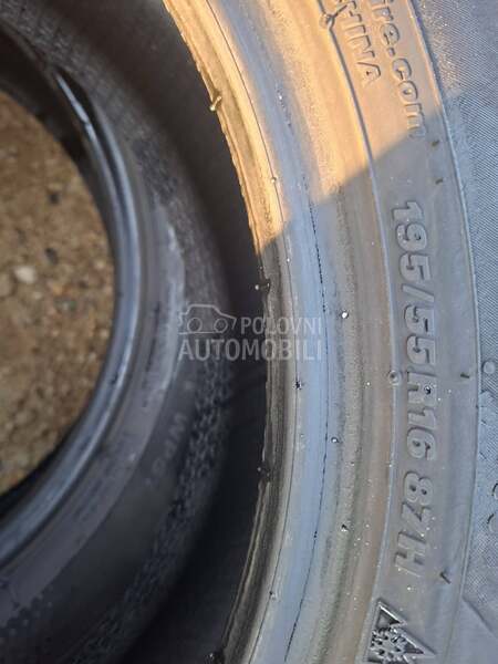 Kumho 195/55 R16 Zimska