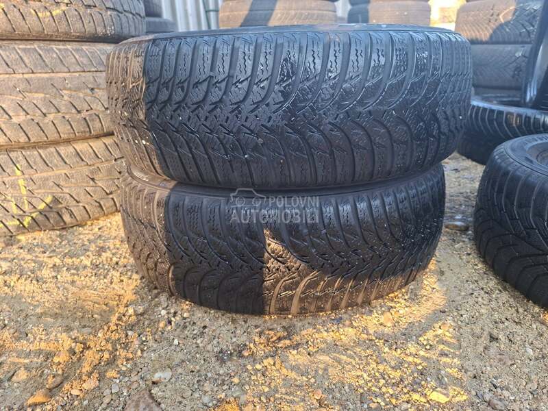 Kumho 195/55 R16 Zimska