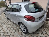 Peugeot 208 1.2 -NOV-
