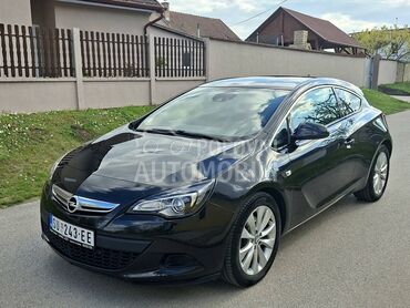 Opel Astra J GTC COSMO