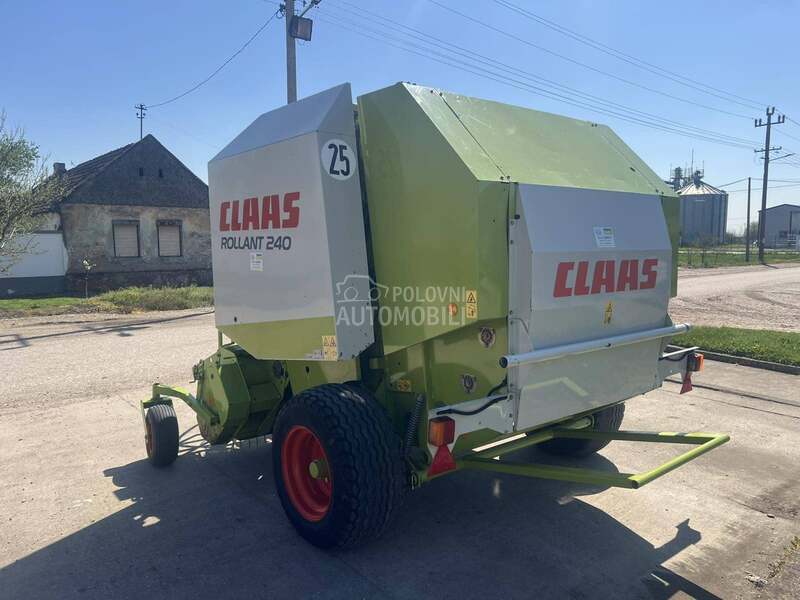 Claas Rollant 240