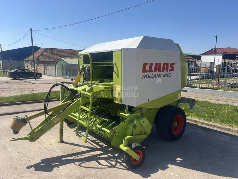 Claas Rollant 240