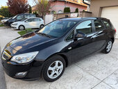 Opel Astra J 1.4 16V ENJOY