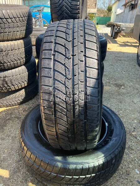 Aeolus 215/60 R16 Zimska