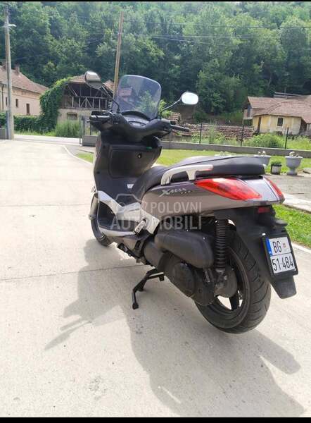Yamaha XMAX