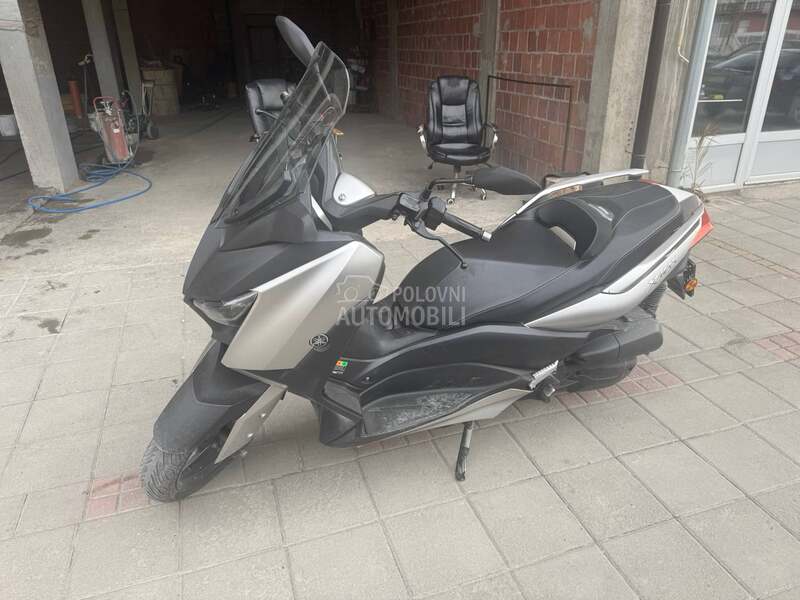 Yamaha Xmax