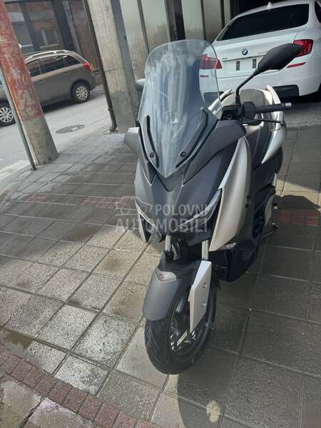 Yamaha Xmax