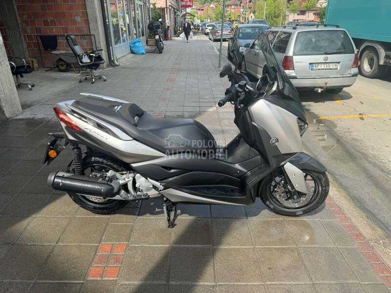Yamaha Xmax