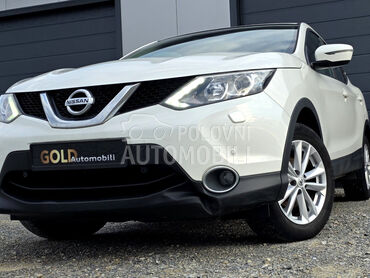Nissan Qashqai 1.2B TEKNA 158 K.M.