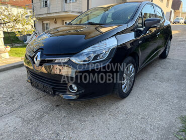 Renault Clio 1.2 TNG Costume