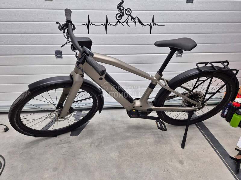 Canyon U025 01 Bosch Vel.M
