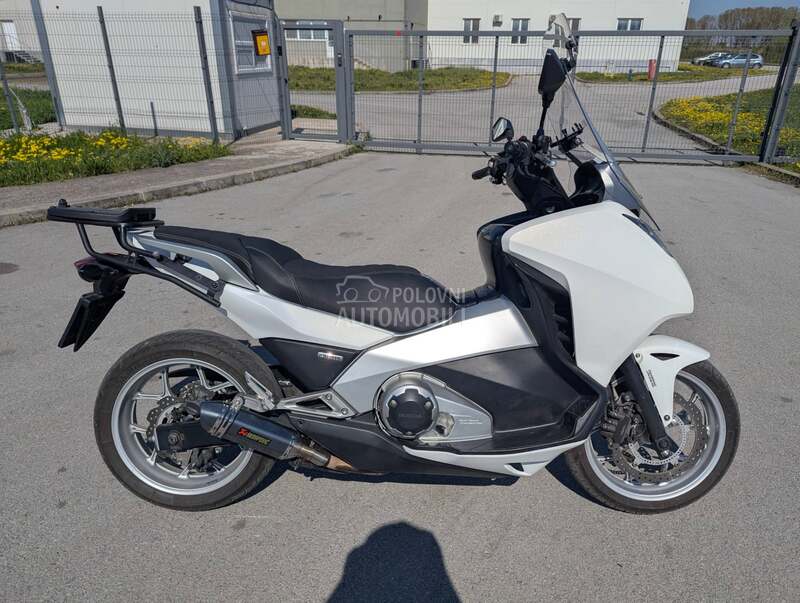 Honda NC 700 D Integra