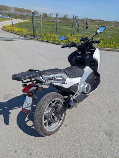 Honda NC 700 D Integra