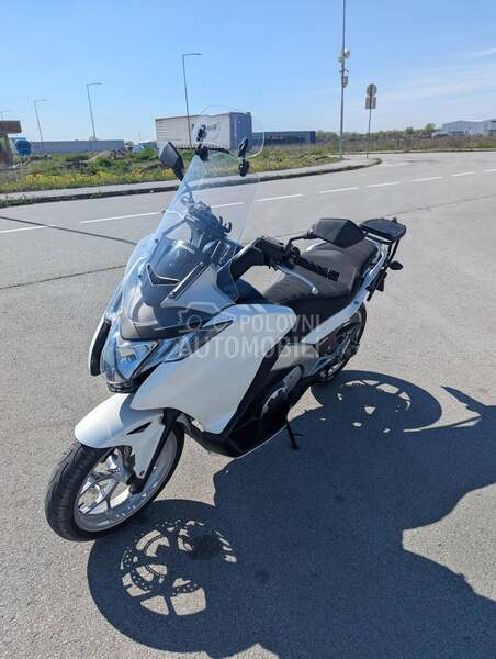 Honda NC 700 D Integra