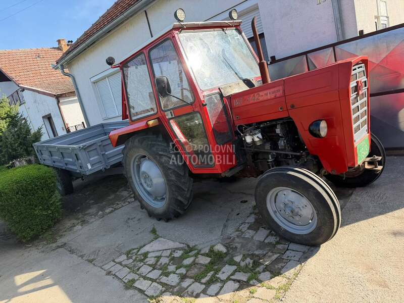 IMT 542 sa prikolicom