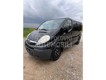 Opel Vivaro 2.0 cdti 980kg