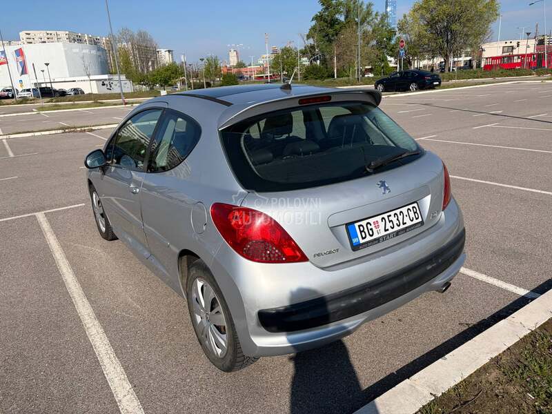 Peugeot 207 THP