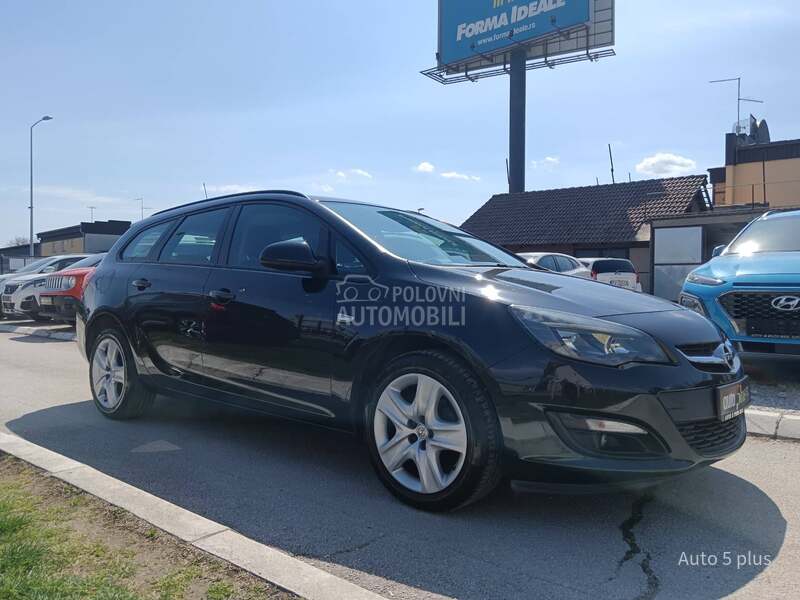 Opel Astra J 1.4tng SPORTS TOURER