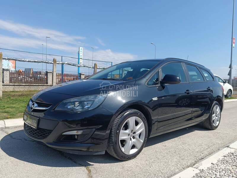 Opel Astra J 1.4tng SPORTS TOURER