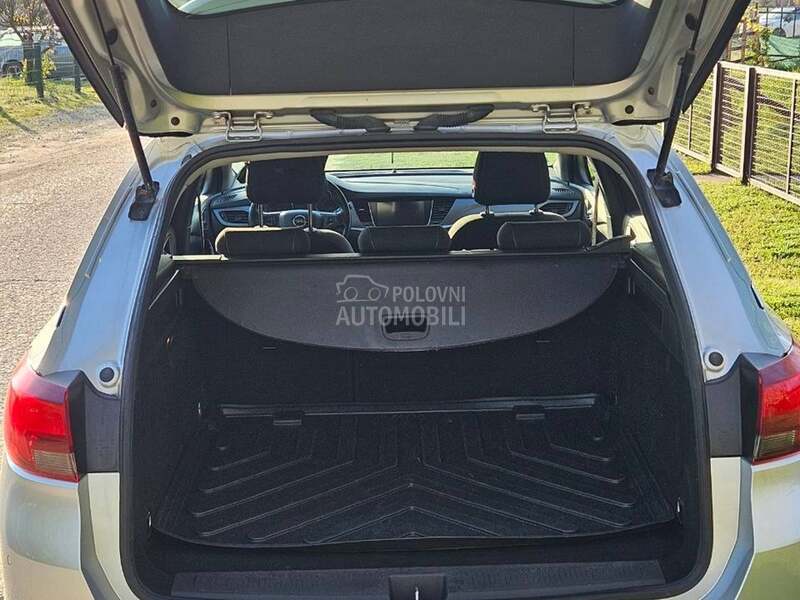 Opel Astra K CDTI / 2017