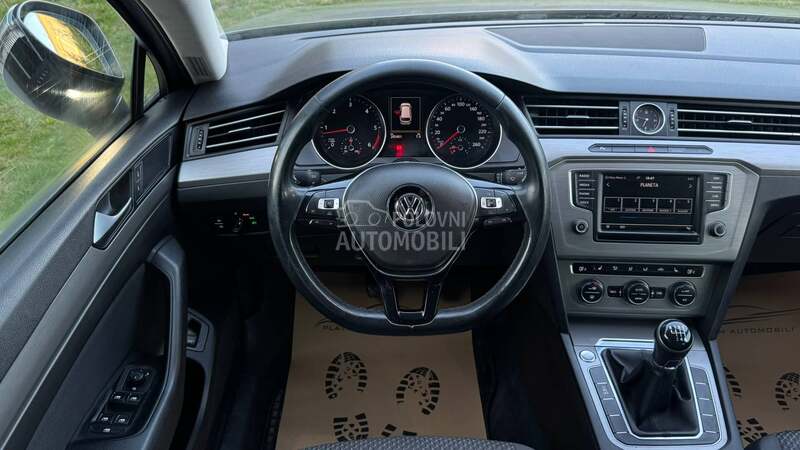 Volkswagen Passat B8 1.6TDI/LED/NAV/FUL