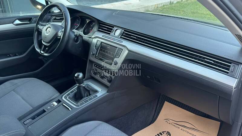 Volkswagen Passat B8 1.6TDI/LED/NAV/FUL