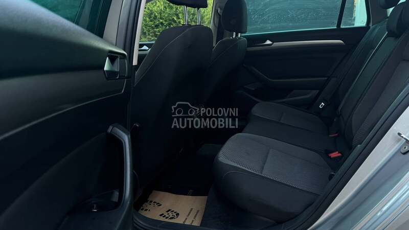 Volkswagen Passat B8 1.6TDI/LED/NAV/FUL