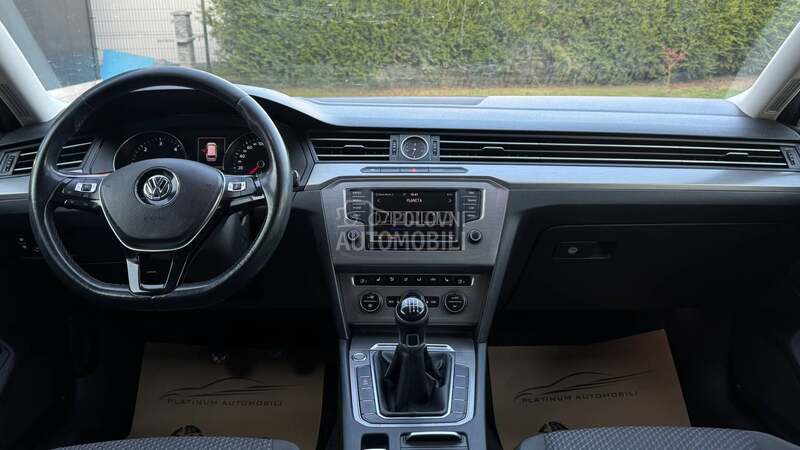 Volkswagen Passat B8 1.6TDI/LED/NAV/FUL