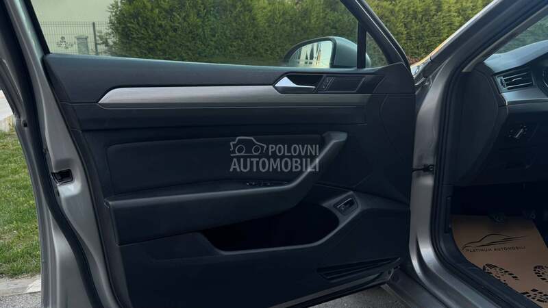 Volkswagen Passat B8 1.6TDI/LED/NAV/FUL