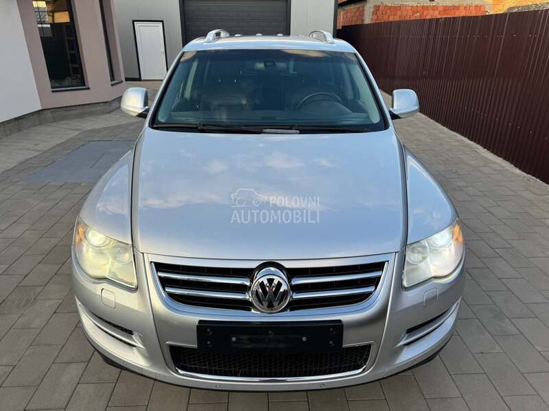 Volkswagen Touareg 3.0TDI V6 NAV Ch
