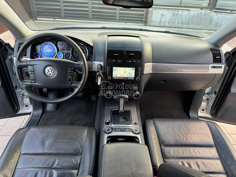 Volkswagen Touareg 3.0TDI V6 NAV Ch