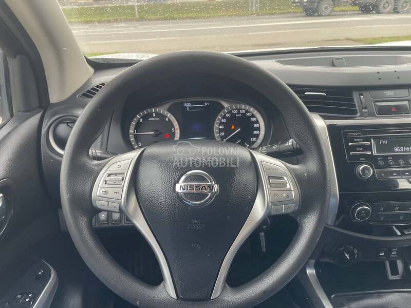 Nissan Navara 2.3 dci double cab