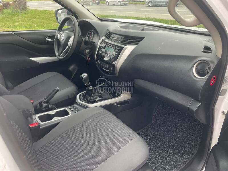 Nissan Navara 2.3 dci double cab