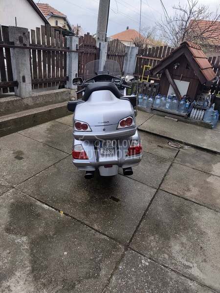 Honda GL1800 goldwing