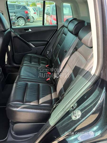 Volkswagen Tiguan D S G / 4x4