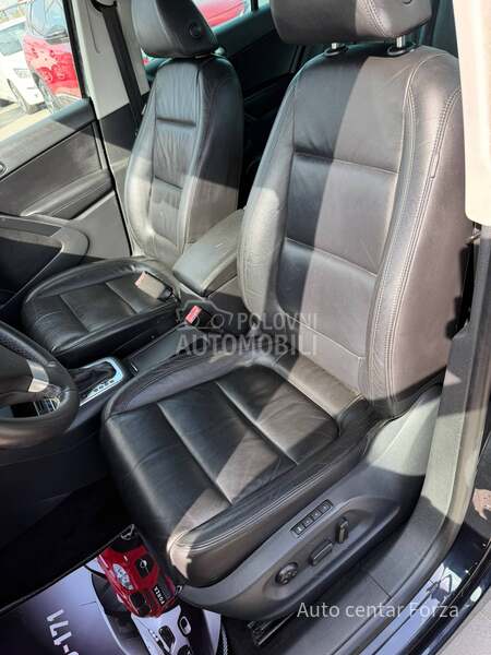 Volkswagen Tiguan D S G / 4x4