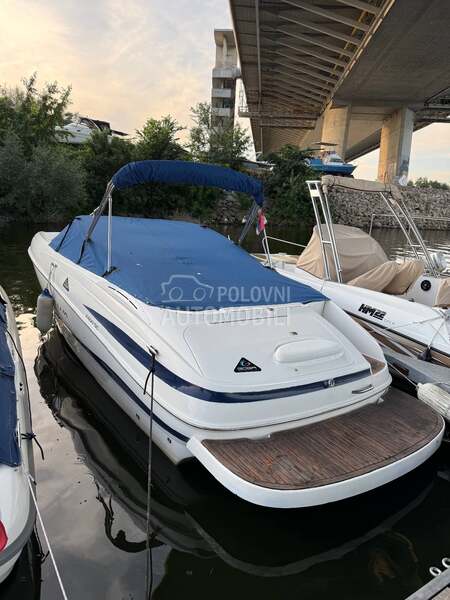 Maxum 2400SC