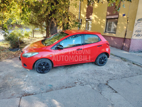 Mazda 2 