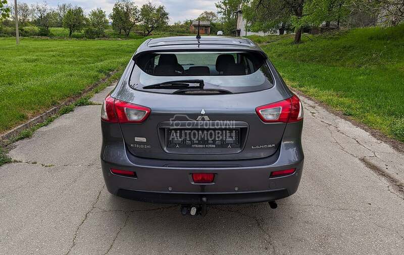 Mitsubishi Lancer 1.8 MPI INSTAYLE