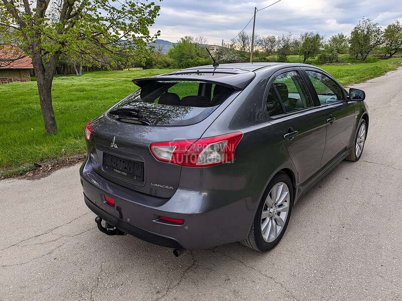 Mitsubishi Lancer 1.8 MPI INSTAYLE