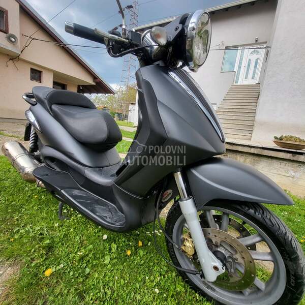 Piaggio Beverly Cruiser