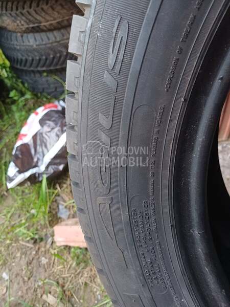Michelin 215/60 R17 Letnja