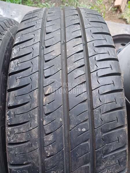 Michelin 215/60 R17 Letnja