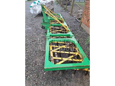 John Deere 5m