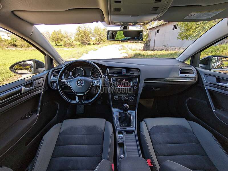 Volkswagen Golf 7 1.6 BLUETDI HIGHLINE