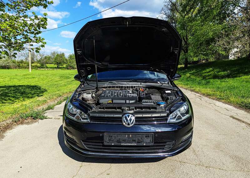 Volkswagen Golf 7 1.6 BLUETDI HIGHLINE
