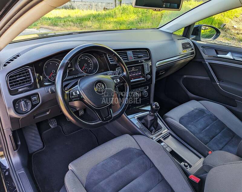 Volkswagen Golf 7 1.6 BLUETDI HIGHLINE