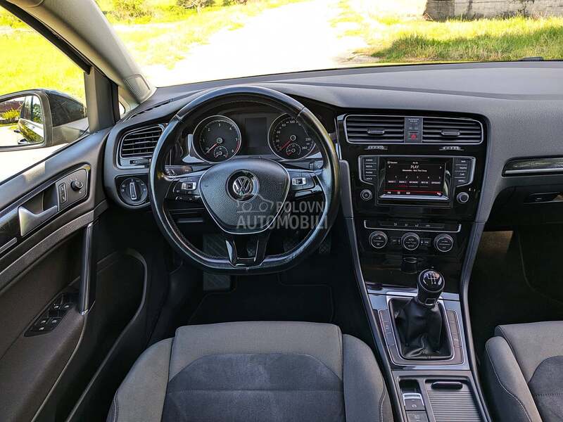 Volkswagen Golf 7 1.6 BLUETDI HIGHLINE