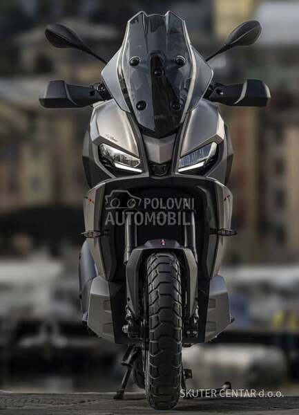 Aprilia SR GT 400